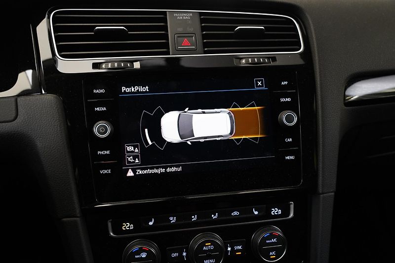 Volkswagen Golf - fotka 18 z 22
