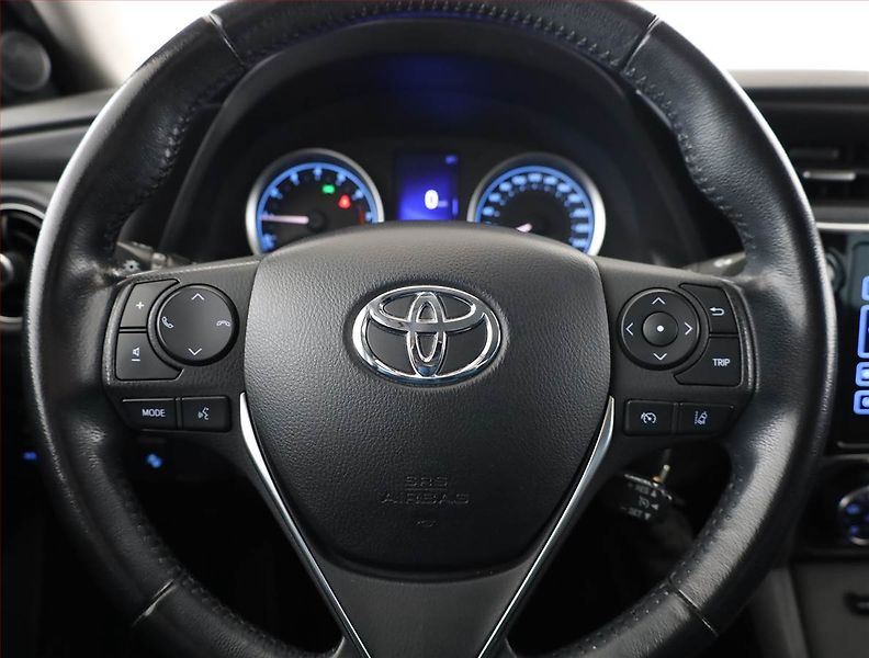 Toyota Corolla (2019) 1.6 Valvematic, ČR,1.maj - fotka 8 z 17
