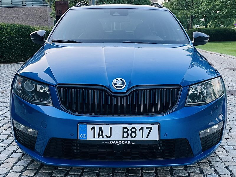 Škoda Octavia 2.0TDI VRS AUTOMAT SENZORY LED - fotka 6 z 45