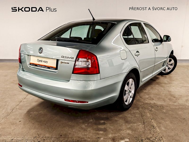 Škoda Octavia (2011) 1.2 TSI 77kW Ambition Plus - fotka 2 z 22