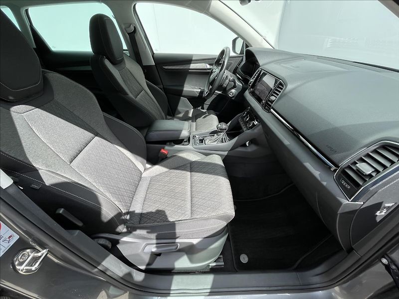 Škoda Karoq 2,0 TDI 4x4 DSG Style Plus LED - fotka 18 z 24