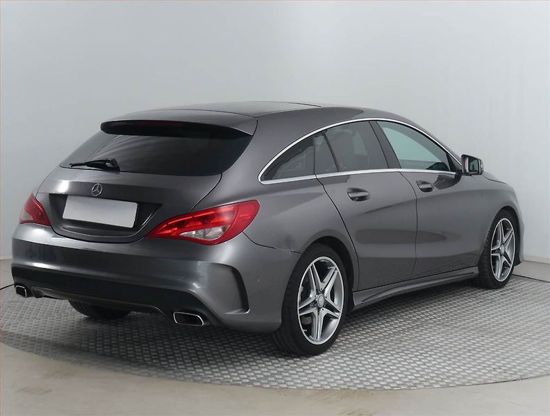 Mercedes-Benz CLA (2016) AMG Paket 220 CDI, Automat - fotka 5 z 20