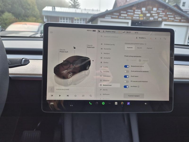 Tesla Model Y LONG RANGE DUAL MOTOR TZ 93,6% - fotka 27 z 48