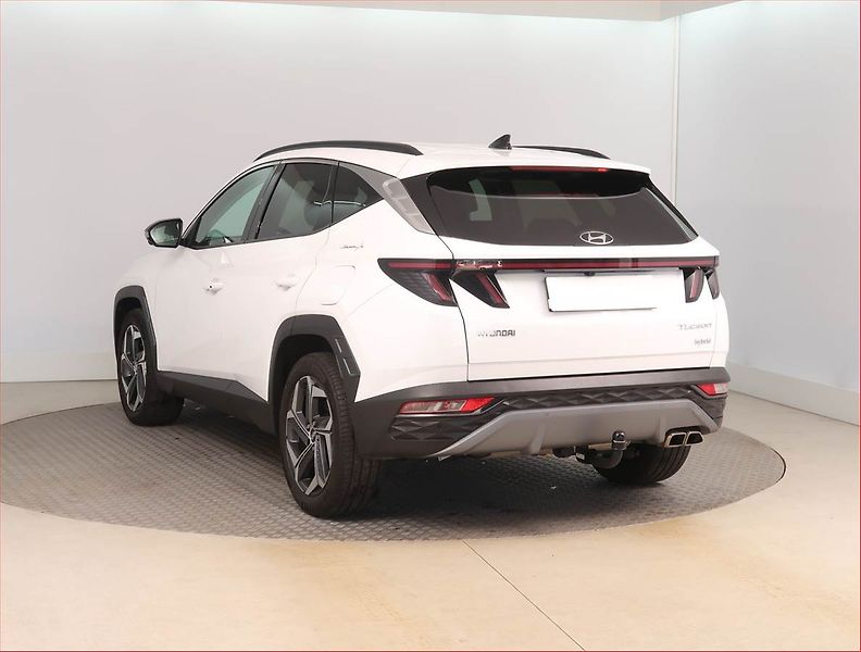 Hyundai Tucson (2023) Style 1.6 T-GDI HEV - fotka 4 z 17