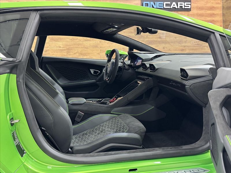 Lamborghini Huracán TECNICA MY24 ZÁRUKA PPF - fotka 11 z 33