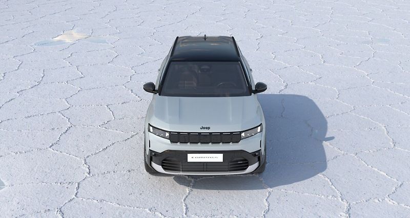 Jeep Compass (2026) Summit e-Hybrid Plug-in 225k e - fotka 4 z 9