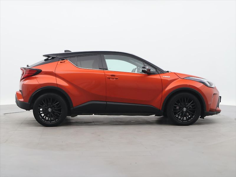 Toyota C-HR 2.0 HEV 112kW Aut. CZ Premiere - fotka 8 z 31