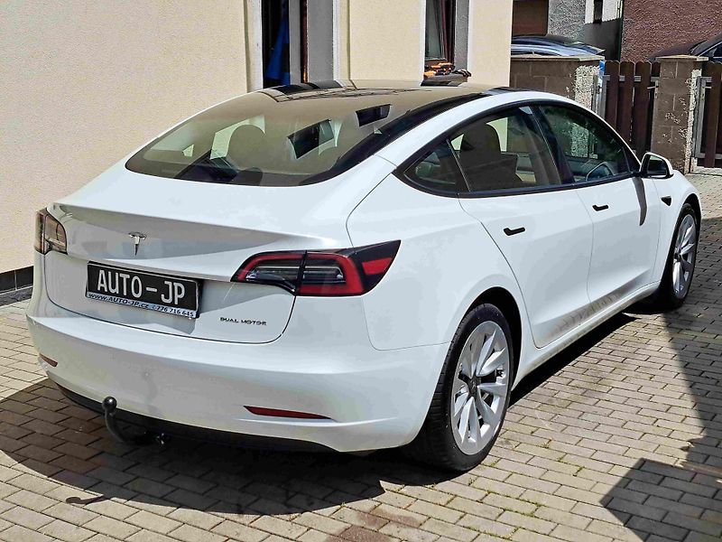 Tesla Model 3 AWD Long Range SOH-92% - fotka 3 z 17