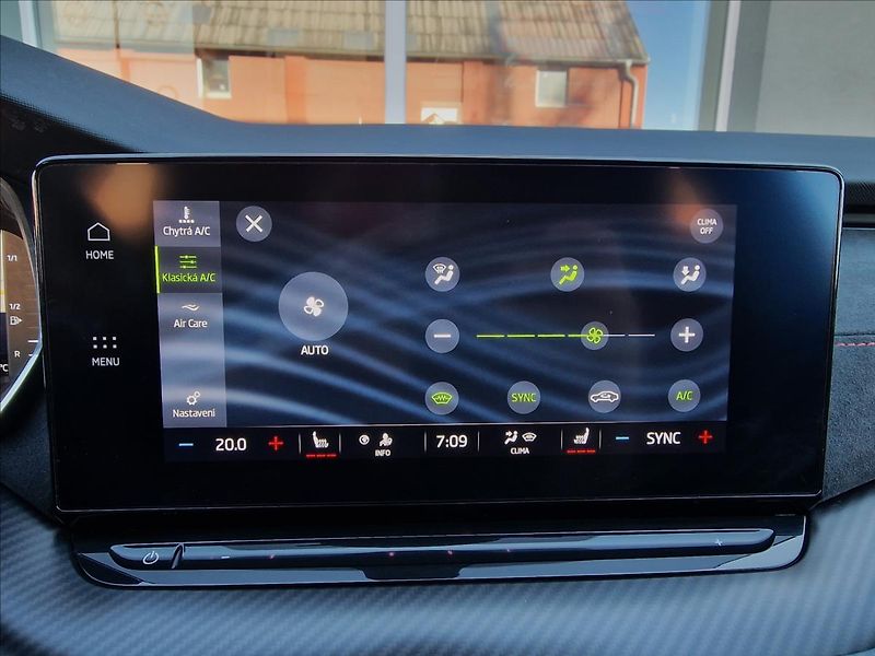 Škoda Octavia 2.0 TDI 147kW DSG 4x4 RS,1Maj - fotka 34 z 50