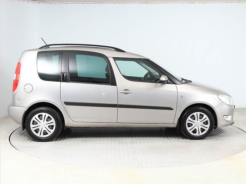 Škoda Roomster (2011) Style 1.2 TSI, Serv.kniha - fotka 6 z 10