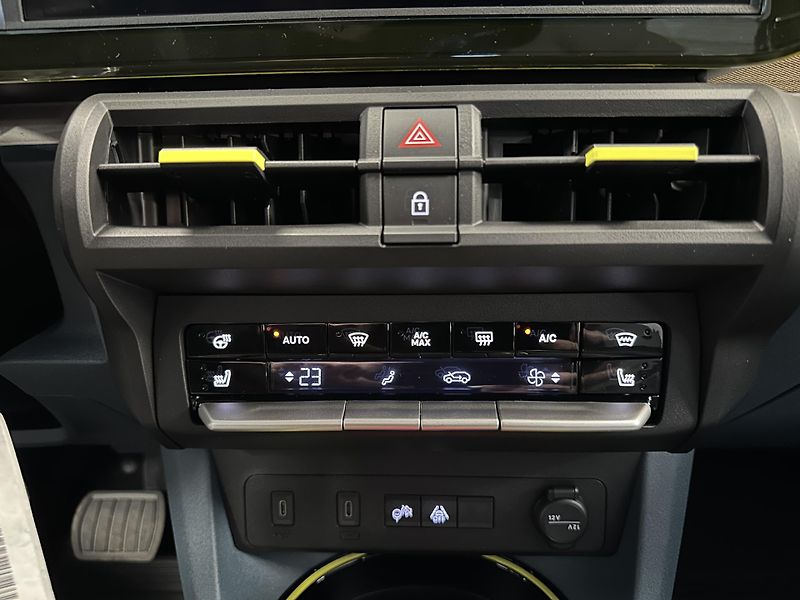 Fiat Grande Panda (2026) La Prima 1.2 T Hyb. 110k eDCT6 - fotka 20 z 21