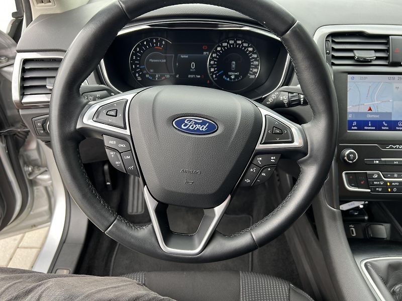 Ford Mondeo (2019) 2.0TDCi*110KW*Kamera - fotka 14 z 39