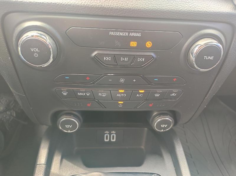 Ford Ranger (2021) 2.0, 125 kW 6st.man 4x4 XLT - fotka 18 z 27