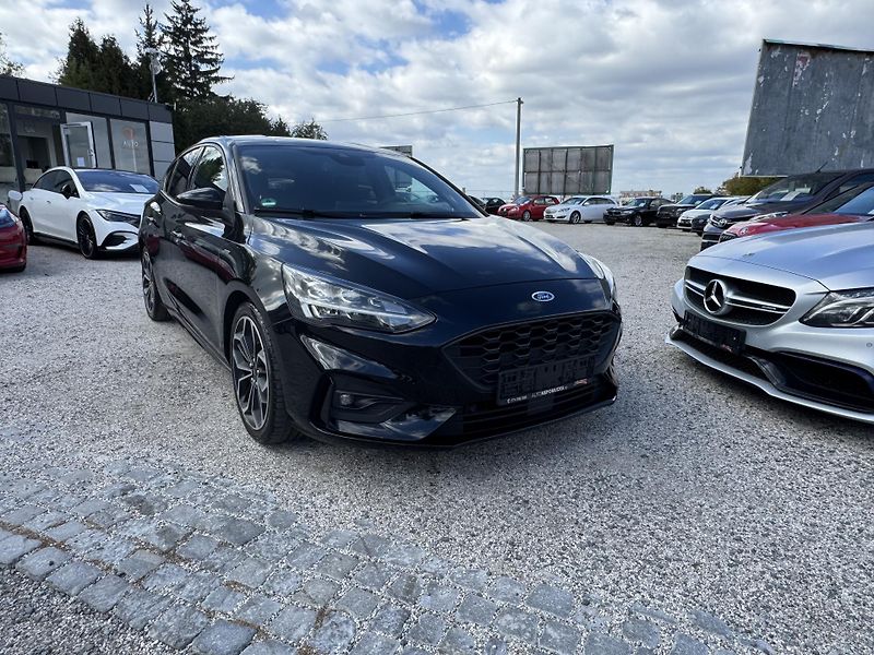 Ford Focus (2018) 2.0TDCi 110KW 1.Majitel ST  - fotka 11 z 27