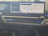 BMW Řada 5 540d xDrive Touring - náhled 26