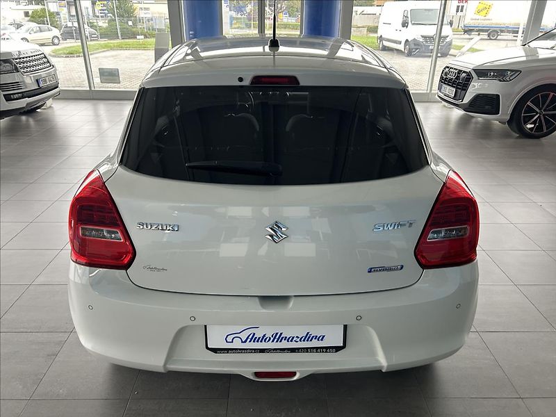 Suzuki Swift 1,2   HYBRID,AUTOMAT,1.MAJ,ČR - fotka 5 z 26