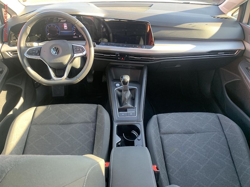 Volkswagen Golf (2021) 2.0TDi, 1.maj,ČR, Life - fotka 8 z 22