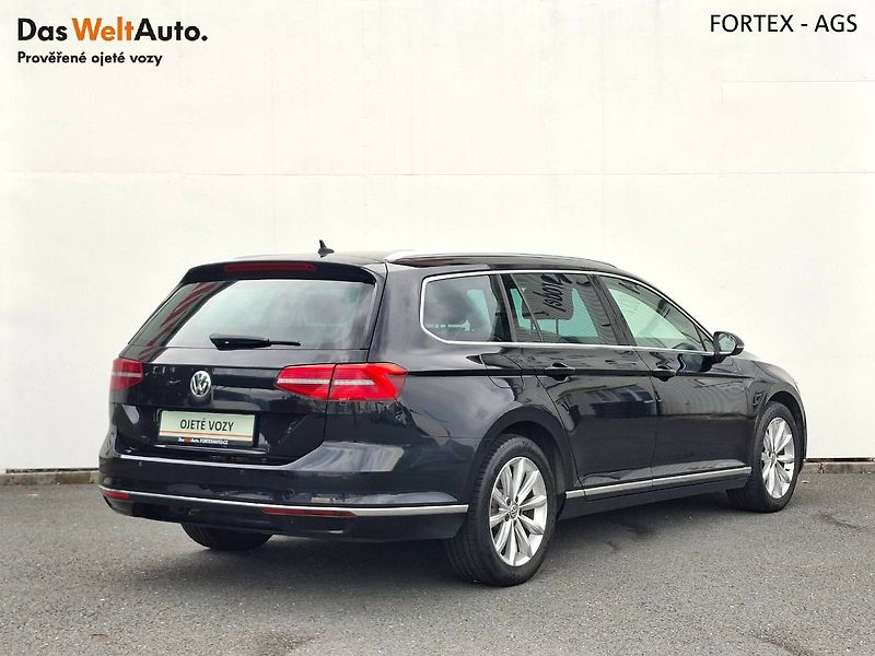 Volkswagen Passat (2015) Variant Highline, 2.0 TDI,110k - fotka 2 z 28