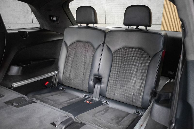 Audi Q7 3.0TDI REZERVACE - fotka 16 z 51