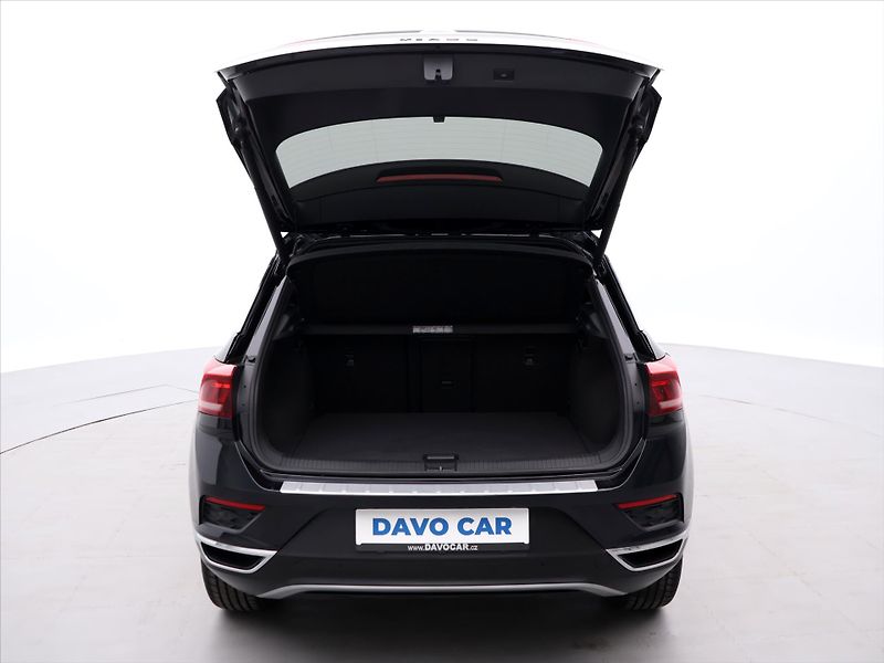 Volkswagen T-Roc 1,5 TSI 110kW DSG Sport LED - fotka 9 z 30