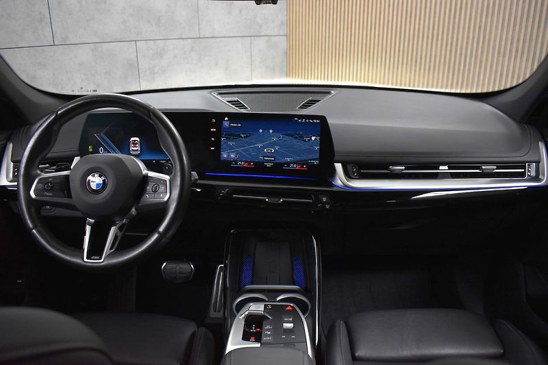 BMW X1 xDrive23d ///M*TAŽNÉ*KESSY* - fotka 9 z 49