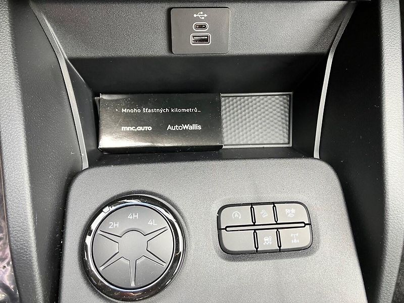 Ford Ranger (2025) XLT, Dvojkabina, 2.0 EcoBlue 1 - fotka 19 z 31
