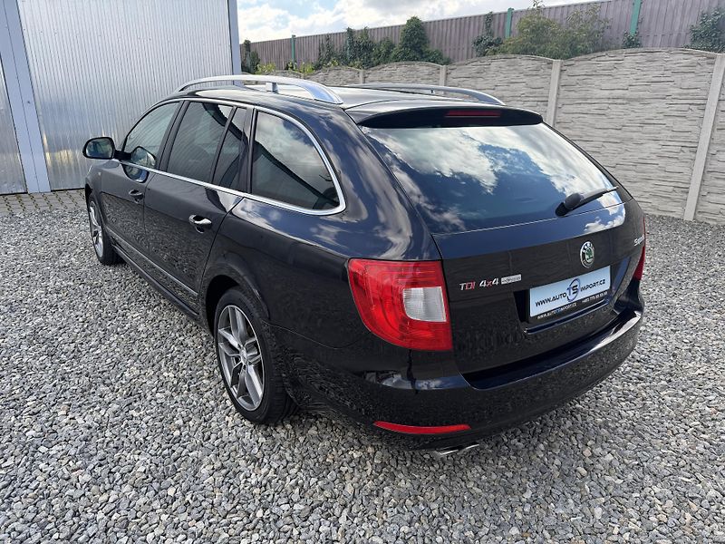 Škoda Superb 2.0TDi 170PS 6R 4x4 0% KOROZE! - fotka 12 z 157