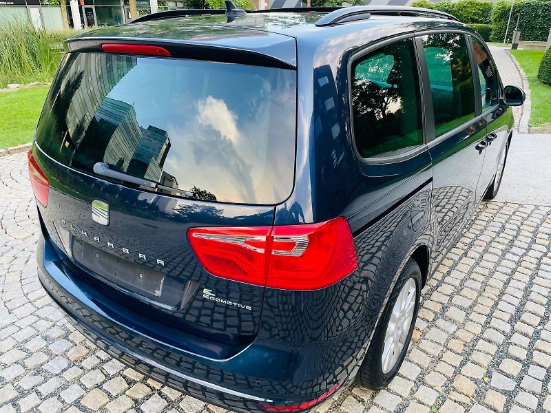 Seat Alhambra 2.0TDI MANUÁL SERVISKA TAŽNÉ - fotka 10 z 51