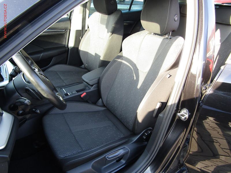 Škoda Octavia (2020) 2.0 TDi, 1.maj,ČR, Style - fotka 9 z 26