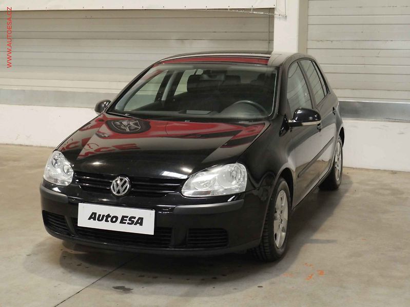 Volkswagen Golf (2005) 1.6, AC, el. výbava - fotka 3 z 14