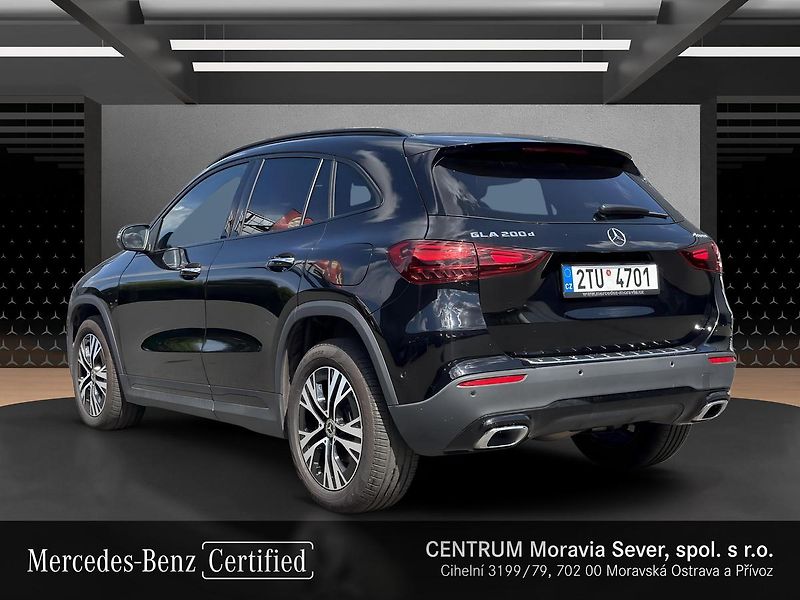 Mercedes-Benz GLA 200 d 4MATIC - fotka 3 z 16