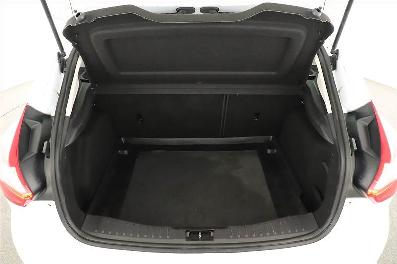 Ford Focus (2012) 1.6 TDCi, Tempomat - fotka 10 z 17