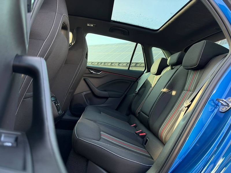 Škoda Kamiq Monte Carlo 1,0 TSI 85 kW 6° M - fotka 9 z 32