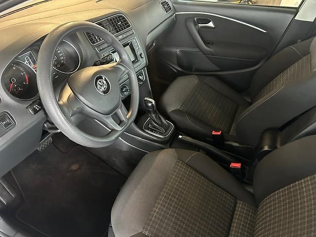 Volkswagen Polo (2016) 1,4 TDi DSG Comfortline - fotka 13 z 24