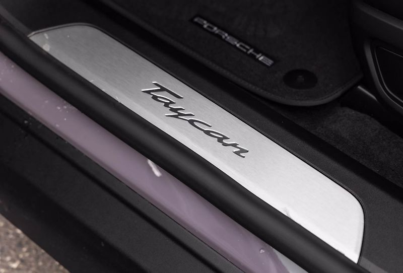 Porsche Taycan Sport Turismo ACC 360 BOSE Mat - fotka 16 z 20