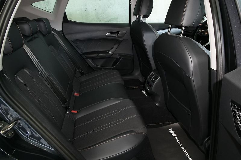 Cupra Formentor 1.5TSI 110kW LED Kamera ZÁRUKA - fotka 13 z 41