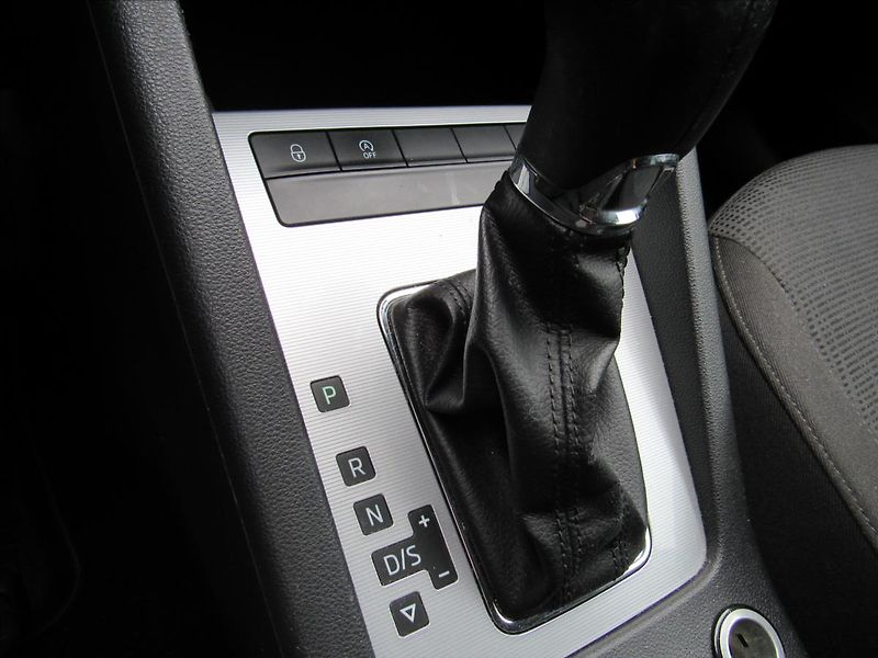 Škoda Octavia 2,0 TDI 110kW DSG Combi - fotka 21 z 31