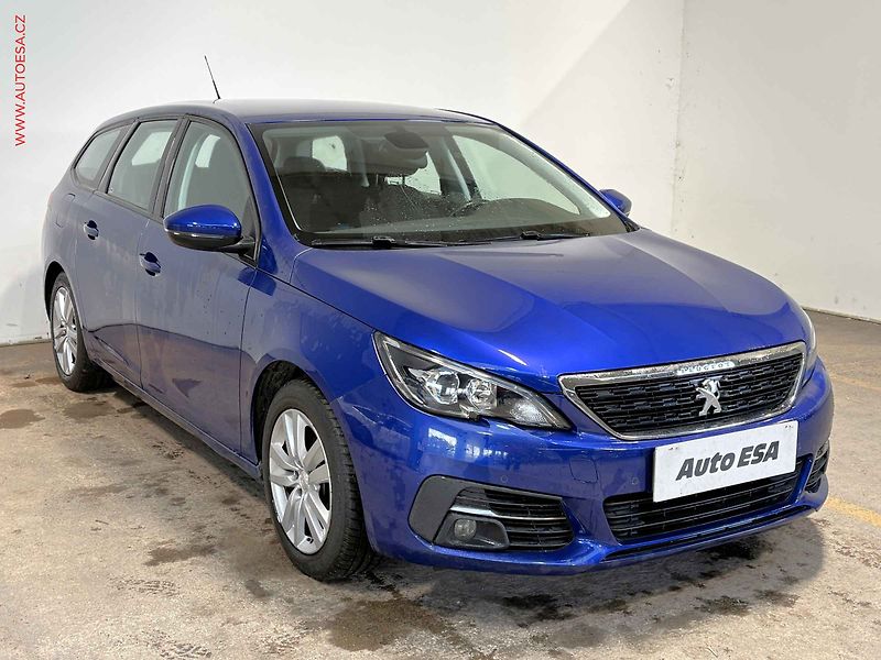 Peugeot 308 (2018) 1.2 PT, 2.maj,ČR, Active, - fotografie inzerátu