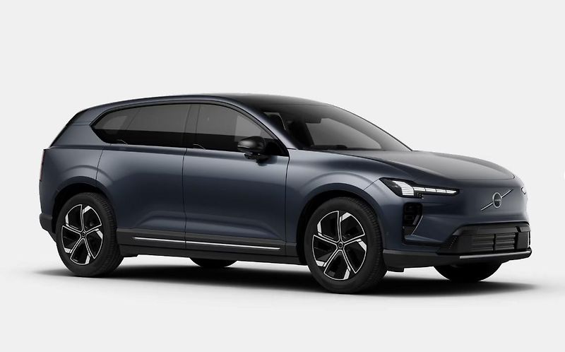 Volvo EX60 (2026) PURE ELECTRIC PLUS - fotka 6 z 11