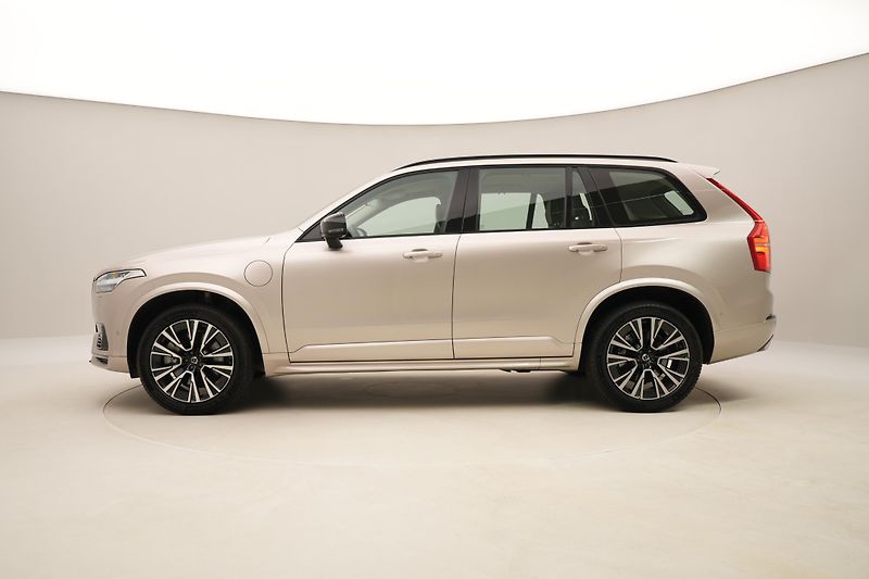 Volvo XC90 T8 AWD RECHARGE PLUS DARK CZ - fotka 9 z 73