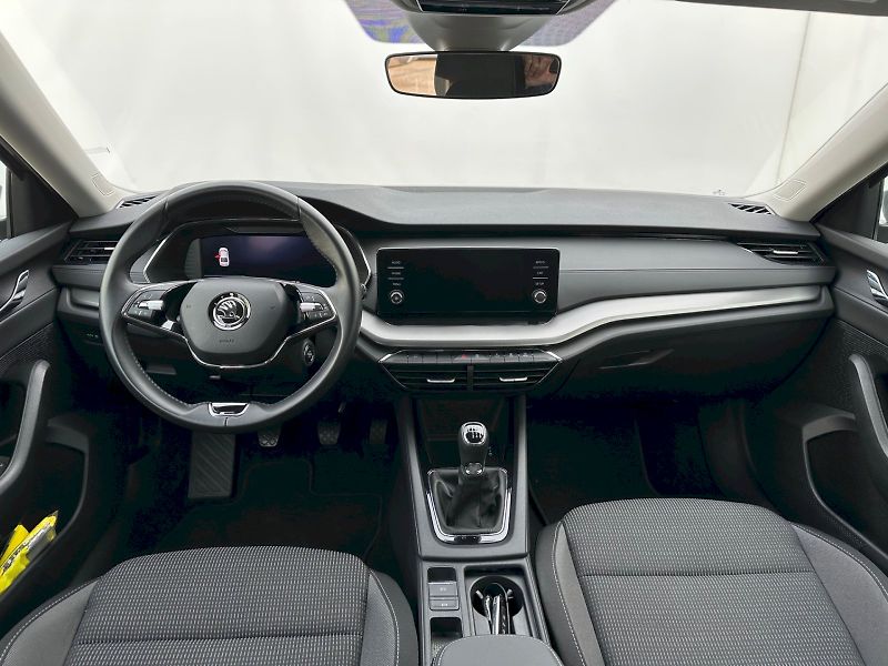 Škoda Octavia (2023) 1,5 TSI / 110 KW / Ambition Pl - fotka 5 z 27