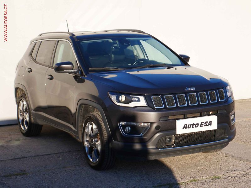 Jeep Compass (2017) 2.0 MJT 4x4, AT, navi, park - fotka 1 z 15