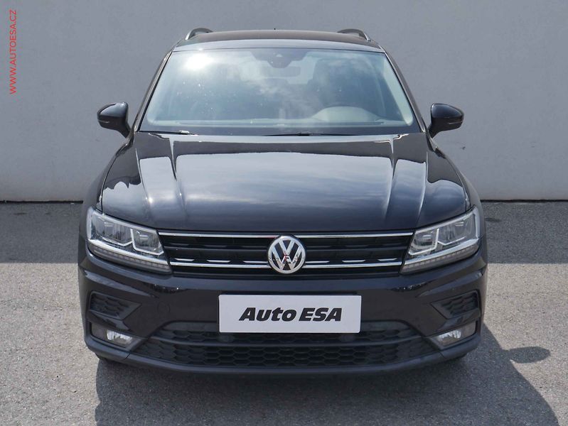 Volkswagen Tiguan (2018) 1.4 TSi, LED, navi, AC - fotka 2 z 17