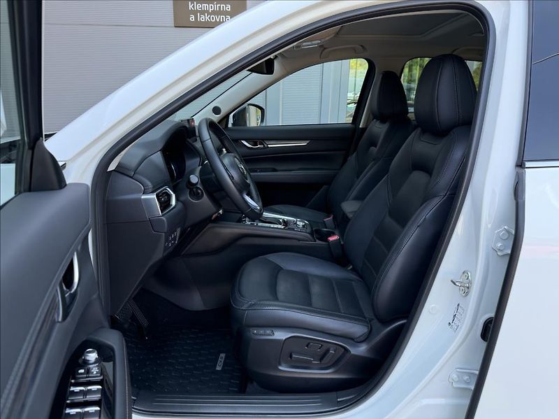 Mazda CX-5 2,5 SkyactivAWD  RevolutionTOP - fotka 7 z 32