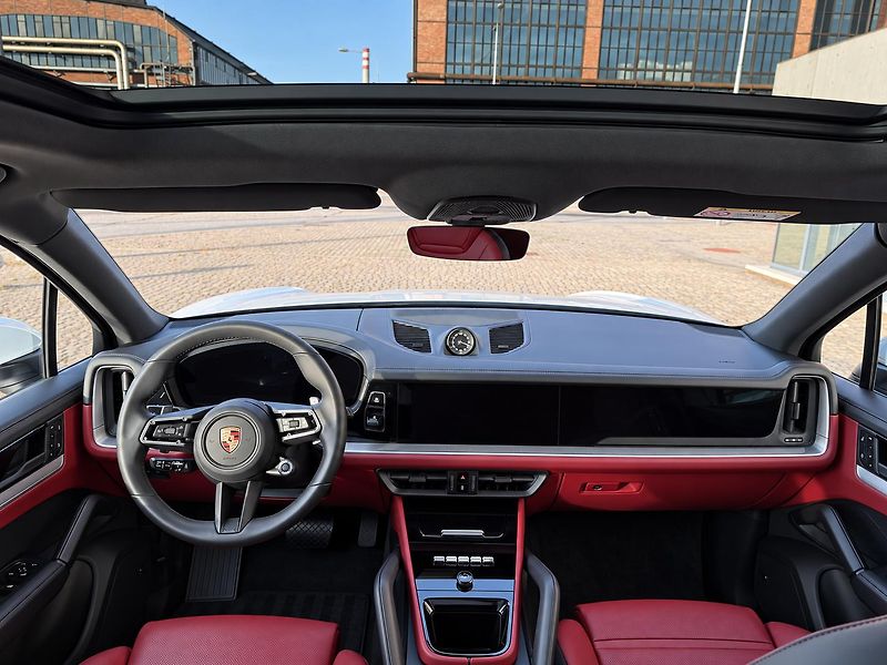 Porsche Cayenne (2024) 3.0 Sport Chrono, BOSE,PANO - fotka 11 z 11
