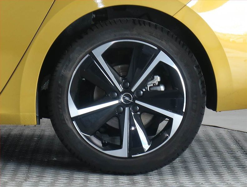 Opel Astra (2026) 1.2 Turbo - fotka 14 z 18