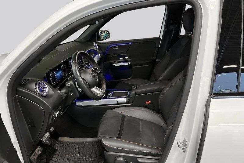 Mercedes-Benz GLB 200 AMG Night Taž ACC Kam LED - fotka 8 z 19