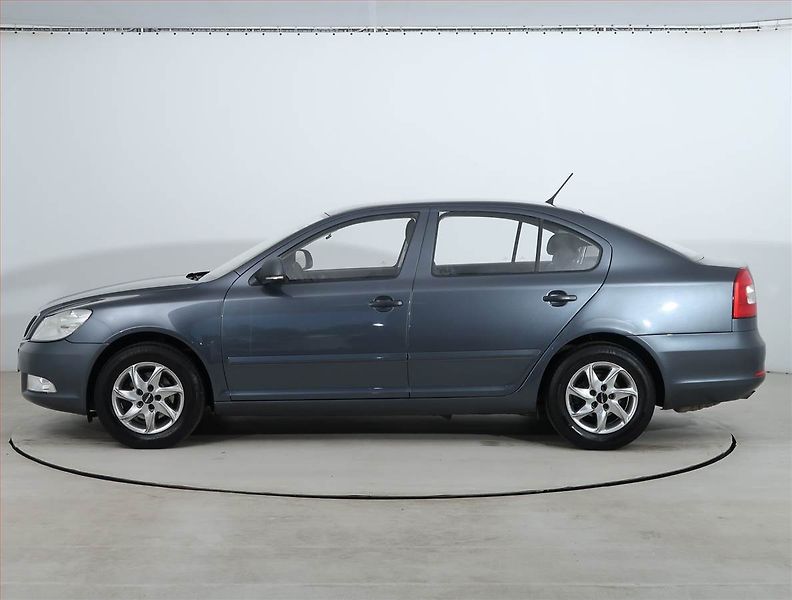 Škoda Octavia (2012) 1.2 TSI, ČR,1.maj - fotka 3 z 17