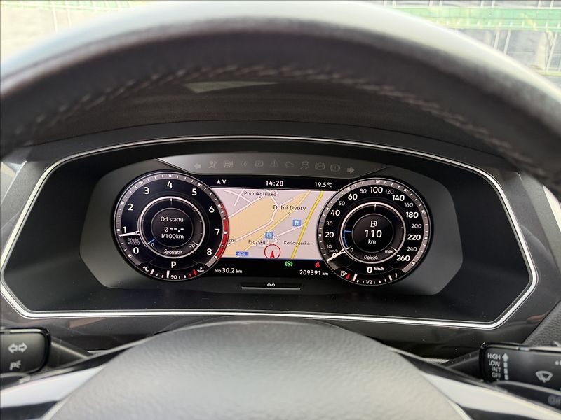 Volkswagen Tiguan Allspace 2.0 TSI 4Motion/Virtual/7míst - fotka 19 z 30