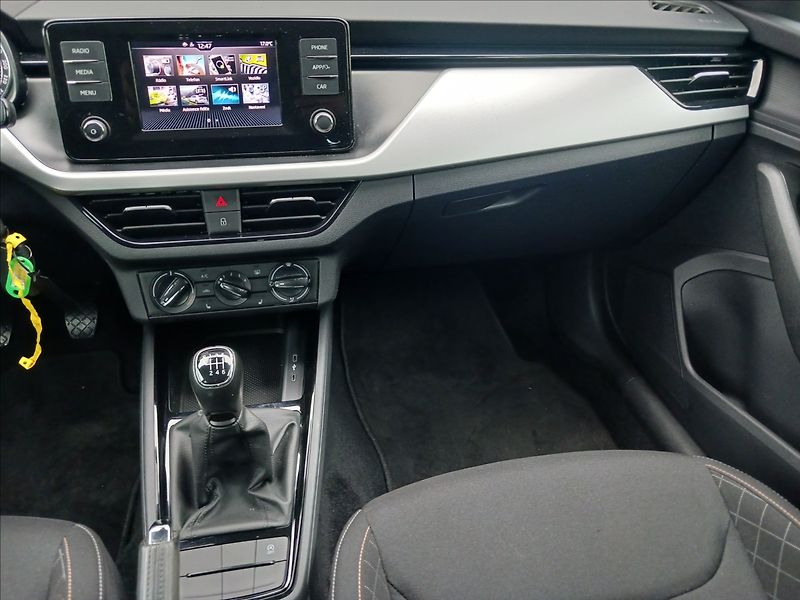 Škoda Scala 1,0 TSI 81 kW AMBITION - fotka 14 z 20